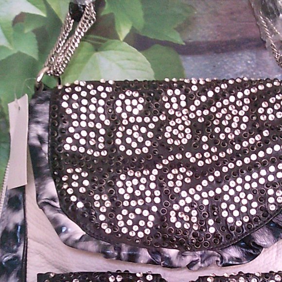 Faux Pebbled Leather Flap Over Beaded Rhinestones Large Purse - Picture 5 of 5